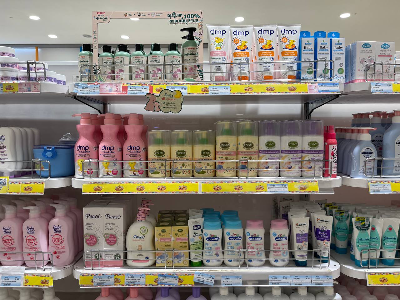 Modern Trade Distribution of Cellox and Hygienist Products by BJC at Makro Cambodia - Image 39